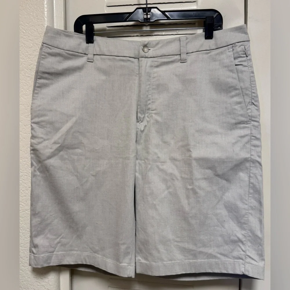 Lululemon Commission Relaxed Short Qwick Oxford Light Gray Sz 36 Flat Front